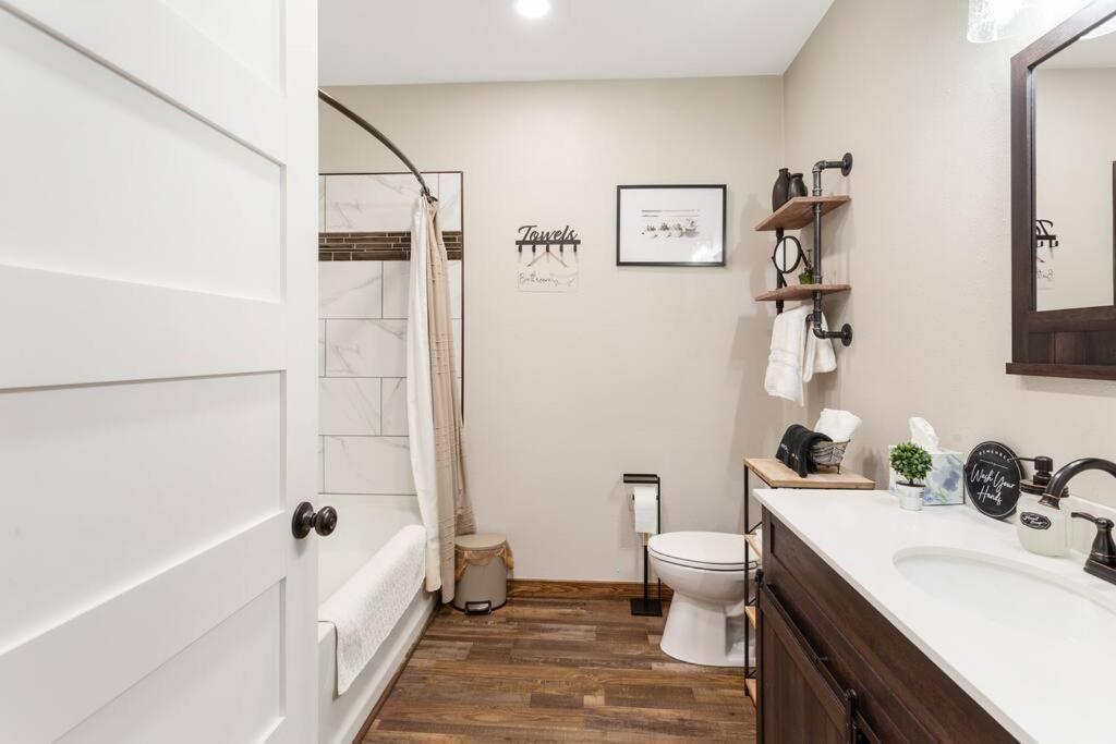 Stylish Uptown -634 Apartment Butte