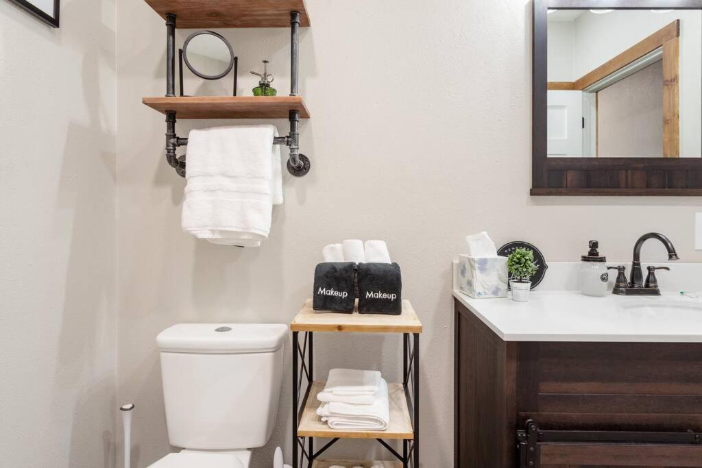 Apartment Stylish Uptown -634 *